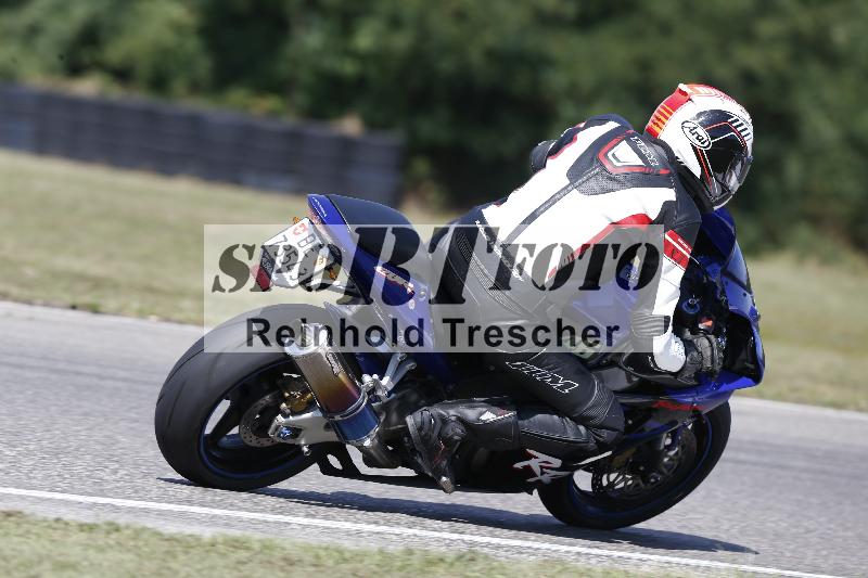 Archiv-2025/49 26.08.2025 Cornu Master School ADR/gruen-vert/87